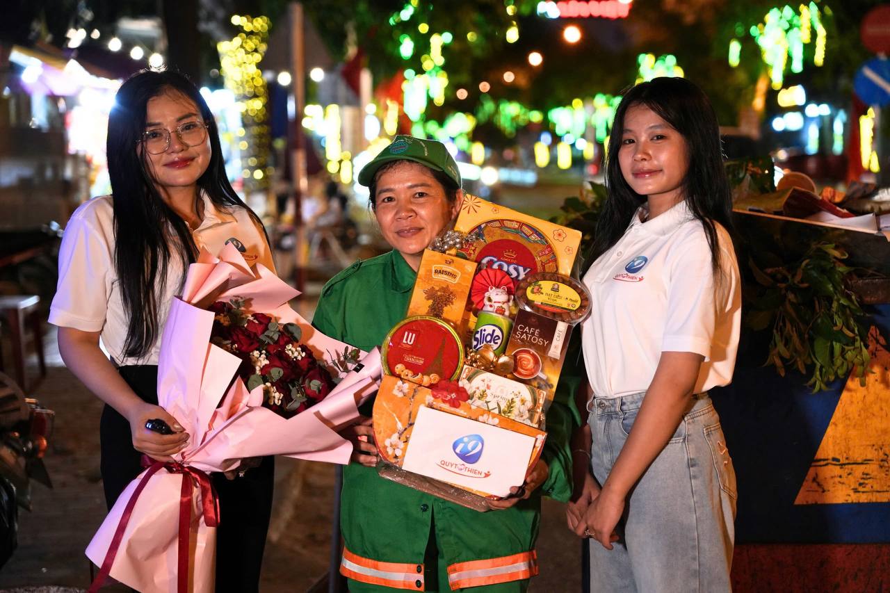 Biểu tượng email hỗ trợ MB666